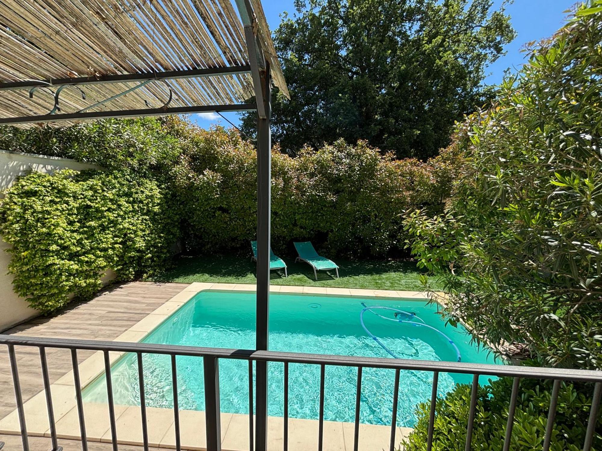 Les Jardins Du Castelas - Piscines, Jardins Et Spas Privatifs Uchaux Экстерьер фото